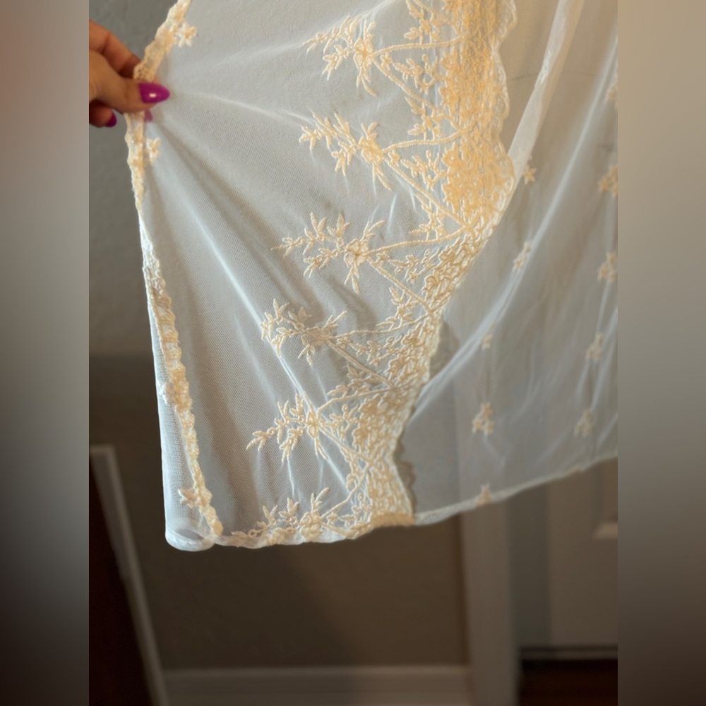 Lush Extremely Lightweight Softest Embroidered Cream Color Bridal Bride Robe
